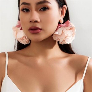 Handmade Cloth Flowers Bohemian Fashion Wholesale Women Earrings - Champagne