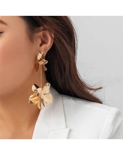 Candy Color Vintage Flower Fashion Wholesale Women Dangle Earrings - Golden