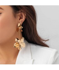 Candy Color Vintage Flower Fashion Wholesale Women Dangle Earrings - Golden