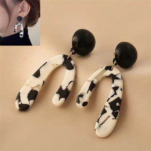 Korean Fashion Modern Design Geometric Wholesale Stud Earrings