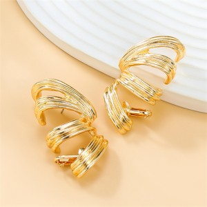 U.S. Fashion Spring Shape Design Exaggerated Women Alloy Earrings - Golden
