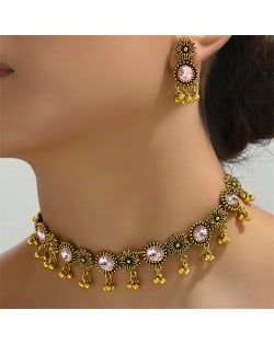 Vintage Flowers Rhinestone Alloy Short Tassel Women Statement Necklace Earrings Jewelry Set - Pink