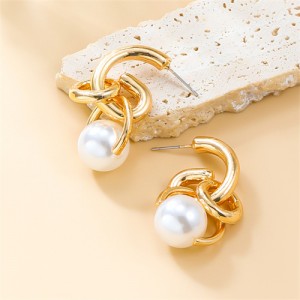 U. S. Fashion Accessories Vintage Alloy Pearl Wholesale Earrings - Golden