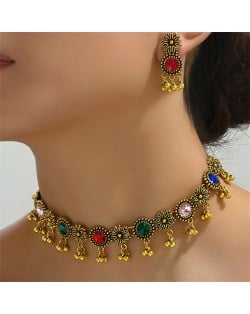 Vintage Flowers Rhinestone Alloy Short Tassel Women Statement Necklace Earrings Jewelry Set - Multicolor