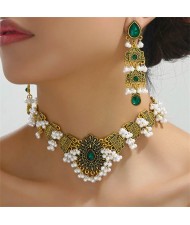 Pearl Decorated Vintage Waterdrop Fashion Wholesale Fashion Necklace and Earrings Set
