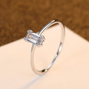 Exquisite Simple Design Shiny Cubic Zirconia 925 Sterling Silver Women Wedding Ring
