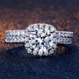 Luxurious Super Shining Fashion Square Cubic Zirconia Women Engagement Ring