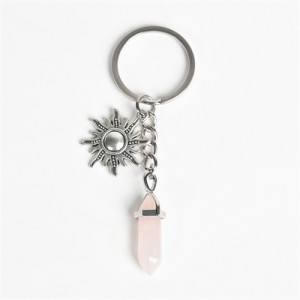 Pink Crystal Pillar Energy Stone Sun Design Car Pendant Key Chain Wholesale Healing Crystal Bag Charm
