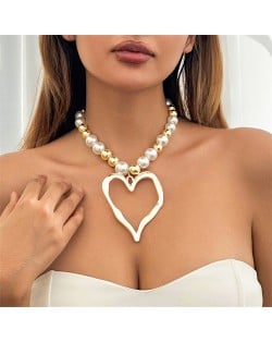 Vintage Style Big Heart Pendant Wholesale Fashion Pearl and Silver Color Beads Combo Women Necklace - Golden