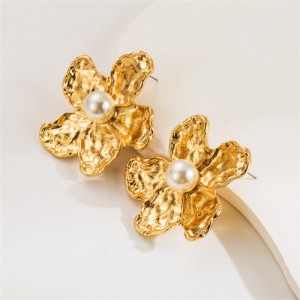 Fashion Frennch Style Elegant Pearl Alloy Flower Wholesale Women Costume Earrings - Golden