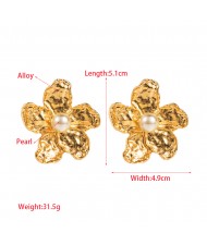 Fashion Frennch Style Elegant Pearl Alloy Flower Wholesale Women Costume Earrings - Golden