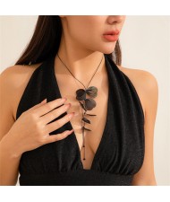 Sweet Cool Style Ginkgo Leaves Long Pendant Wholesale Fashion Women Choker Necklace - Black