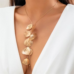 Sweet Cool Style Ginkgo Leaves Long Pendant Wholesale Fashion Women Choker Necklace - Golden