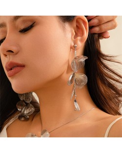 Fashion Sweet Cool Style Alloy Ginkgo Leaves Wholesale Women Long Dangle Costume Earrings - Silver