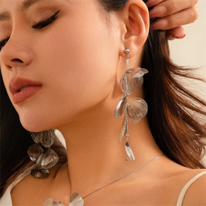 Fashion Sweet Cool Style Alloy Ginkgo Leaves Wholesale Women Long Dangle Costume Earrings - Silver