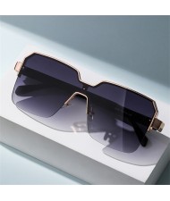 European and American Trend Alloy Frame Retro Gradient Color Women Sunglasses - Gray