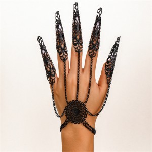 Popular Gothic Style Hollow-out Fashionable Wholesale Women Metal Nail Cover Chain Finger Bracelet - Black