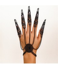 Popular Gothic Style Hollow-out Fashionable Wholesale Women Metal Nail Cover Chain Finger Bracelet - Black