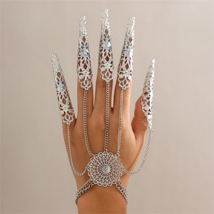 Popular Gothic Style Hollow-out Fashionable Wholesale Women Metal Nail Cover Chain Finger Bracelet - Silver