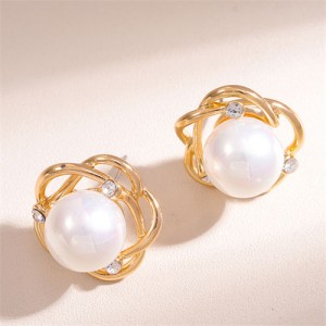 Pearl Inlaid Floral Pattern Korean Fashion Wholesale Women Stud Earrings