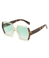 Trend Contrast Colors Design Thin Frame U.S. High Fashion Women Wholesale Sunglasses - Green