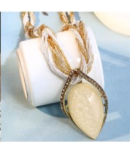 Bohemian Fashion Resin Gem Pendant Weaving Rope Design Wholesale Women Costume Necklace - White