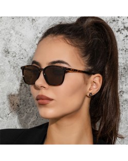 Vintage Classic Thin Frame Simple Design Wholesale Fashion Women Sunglasses - Black