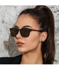 Vintage Classic Thin Frame Simple Design Wholesale Fashion Women Sunglasses - Black