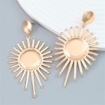 Trendy Alloy Sun Flower Desigh Fashion Wholesale Women Dangle Earrings - Golden