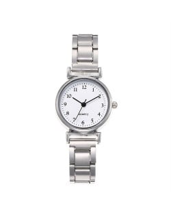 Vintage Simple Round Faxe Design Wholesale Fashion Women Watch - Silver