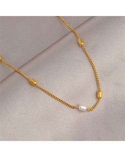 Novel Design Pearl Decarated Chain Fashionable Wholesale Women Titanium Steel Necklace