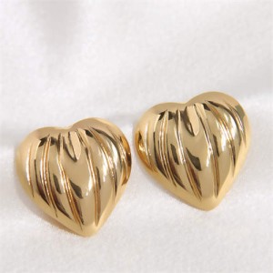 High Fashion Golden Heart Design Wholesale Fashion Stainless Steel Stud Earrings