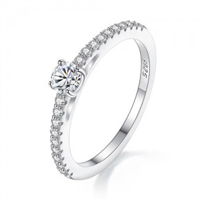 Silver Jewelry 0.3 Carat Moissanite Ring Wholesale Women 925 Sterling Silver Wedding Ring