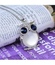 Rhinestone and Opal Embellished Blue Eye Night-owl Long Style Fashion Necklace - Silver