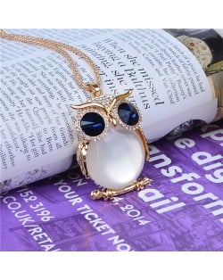 Rhinestone and Opal Embellished Blue Eye Night-owl Long Style Fashion Necklace - Golden