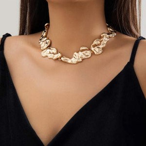 European and American Fashion Liquid Pleated Metallic Style Wholesale Women Necklace - Golden