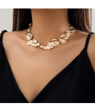 European and American Fashion Liquid Pleated Metallic Style Wholesale Women Necklace - Golden
