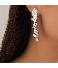 American Fashion Liquid Pleated Metallic Style Wholesale Women Alloy Earrings - Silver