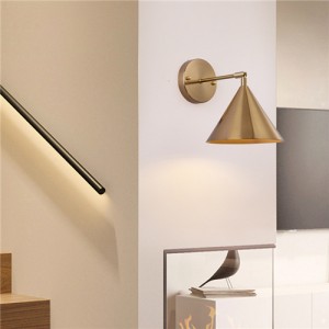 Nordic Modern Home Light Wholesale Golden Triangular Cone Wall Lamp