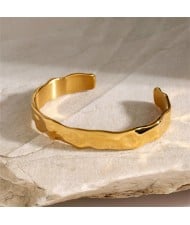 High Quality Titanium Steel Wholesale Jewelry Retro Wavy Grain Women Stainless Steel Bangle
