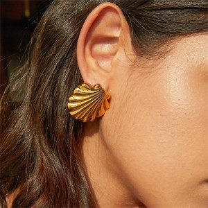 Golden Sea Shell Style Fashion Jewelry Stainless Steel Steel Wholesale Earrings