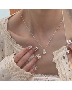 Korean Fashion Pearl Inlaid Pendant Fashion Wholesale Collarbone Chain Necklace