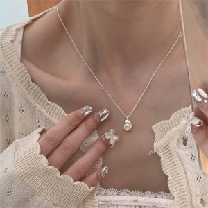 Korean Fashion Pearl Inlaid Pendant Fashion Wholesale Collarbone Chain Necklace