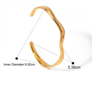 High Quality Titanium Steel Wholesale Jewelry Fashion Lace Molding Design Women Stainless Steel Bangle