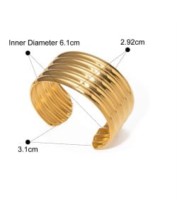 Screw Thread Width Design Women Fashion Stainless Steel Wholesale Bangle - Golden