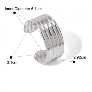 Screw Thread Width Design Women Fashion Stainless Steel Wholesale Bangle - Silver