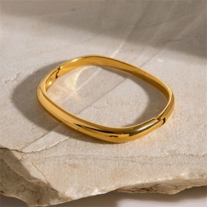 Square Box Shape Design Women Fashion Stainless Steel Wholesale Bangle - Golden