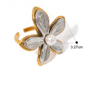 Bold Fashion Flower Design 18K Gold Plated Jewelry Women Stainless Steel Wholesale Ring