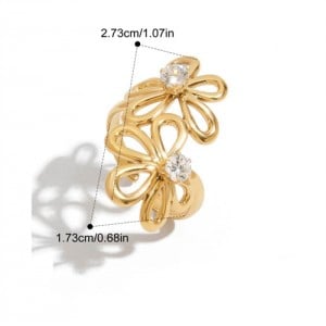 Hollow-out Flowers Design Open-end 18K Gold Plated Jewelry Women Stainless Steel Wholesale Ring
