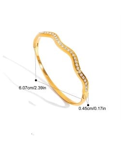 Bling Cubic Zirconia Inlaid Wave Design Fashion Stainless Steel Woman Wholesale Bangle